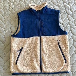 J. Crew Sherpa Vest Size M (Men)